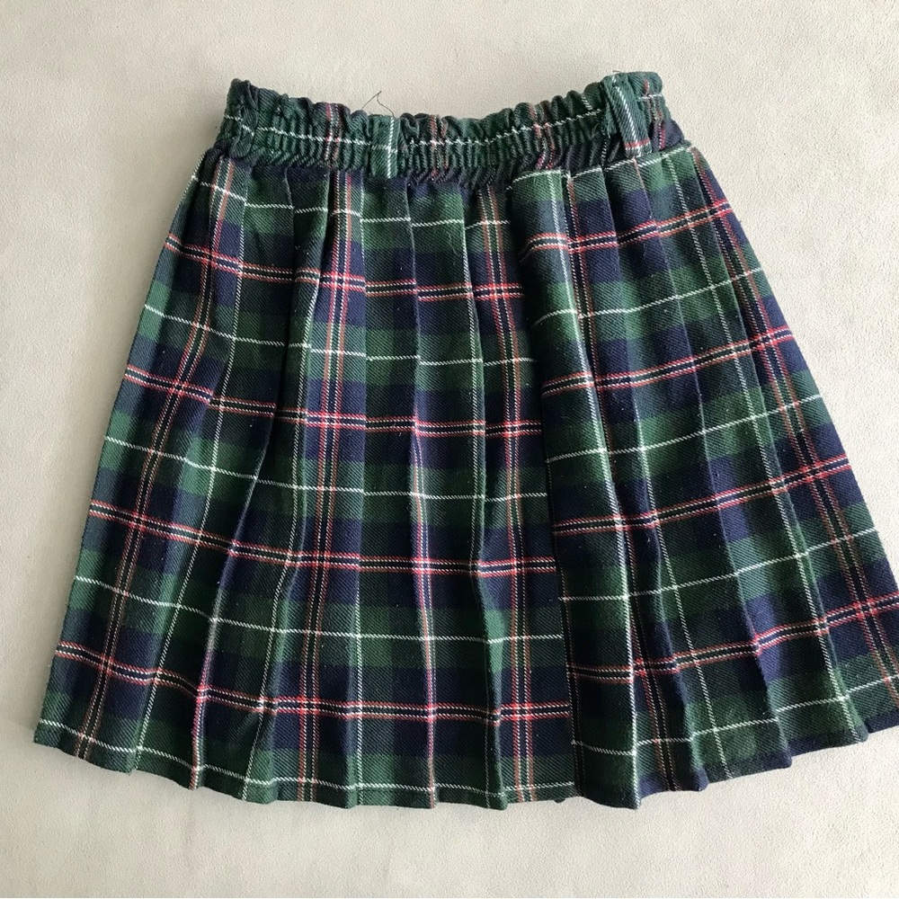 Vintage Kids Green tartan plaid pleated skirt with elastic waist and belt loops